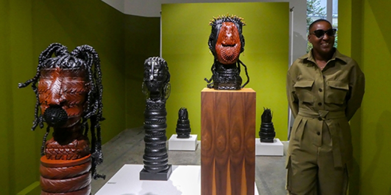 Kim Dacres at the Zidoun & Bossuyt Gallery